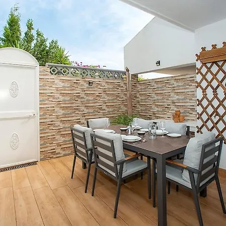 Beautiful And Quiet Family Townhouse In Great Location Villa Marbella Exterior photo
