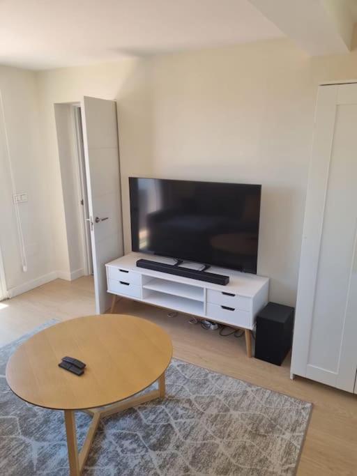 Holiday home Beautiful And Quiet Family Townhouse In Great Location