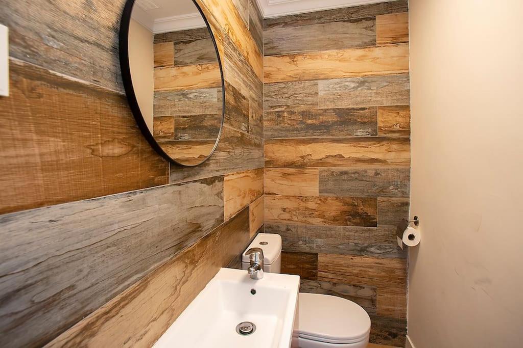 Beautiful And Quiet Family Townhouse In Great Location Dom wakacyjny *